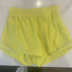 Lululemon Women’s Hotty Hot 4” Shorts
