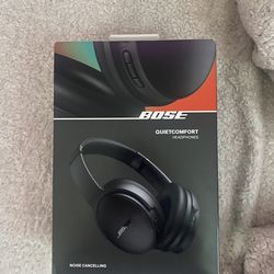 Bose quiet comfort headphones ( not a reseller ‼️)