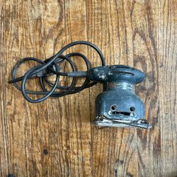 Black + decker Finishing Sander 