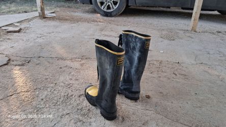 Lacrosse boots waterproof size 10