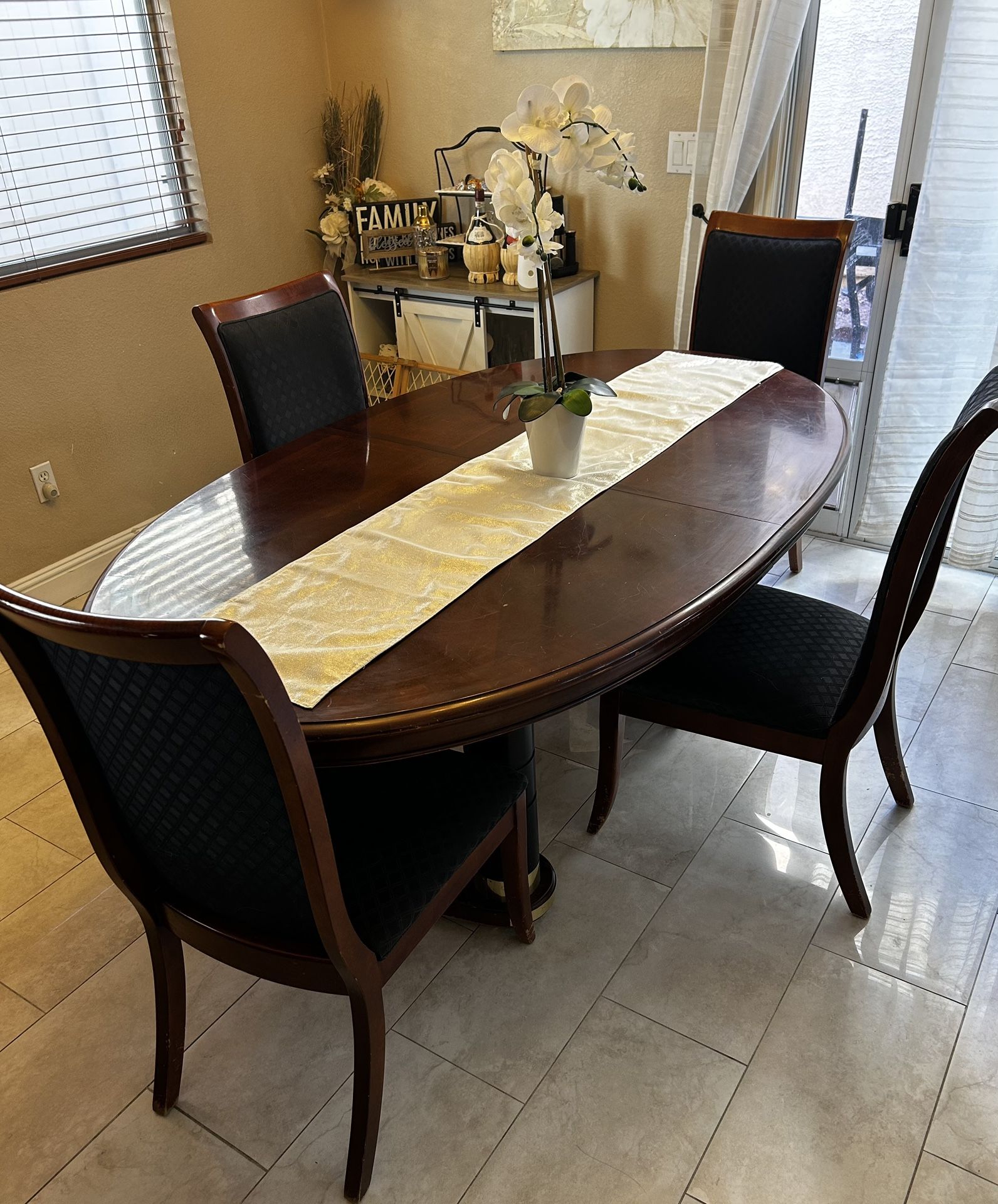 Wood Table Expandable With 4 Chairs
