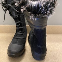 New NorthFace Black Boots (11” tall - size 8)