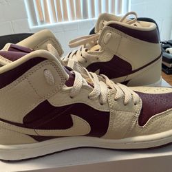 Women Air Jordan 1 (Beach/Cherrywood Red-sail)