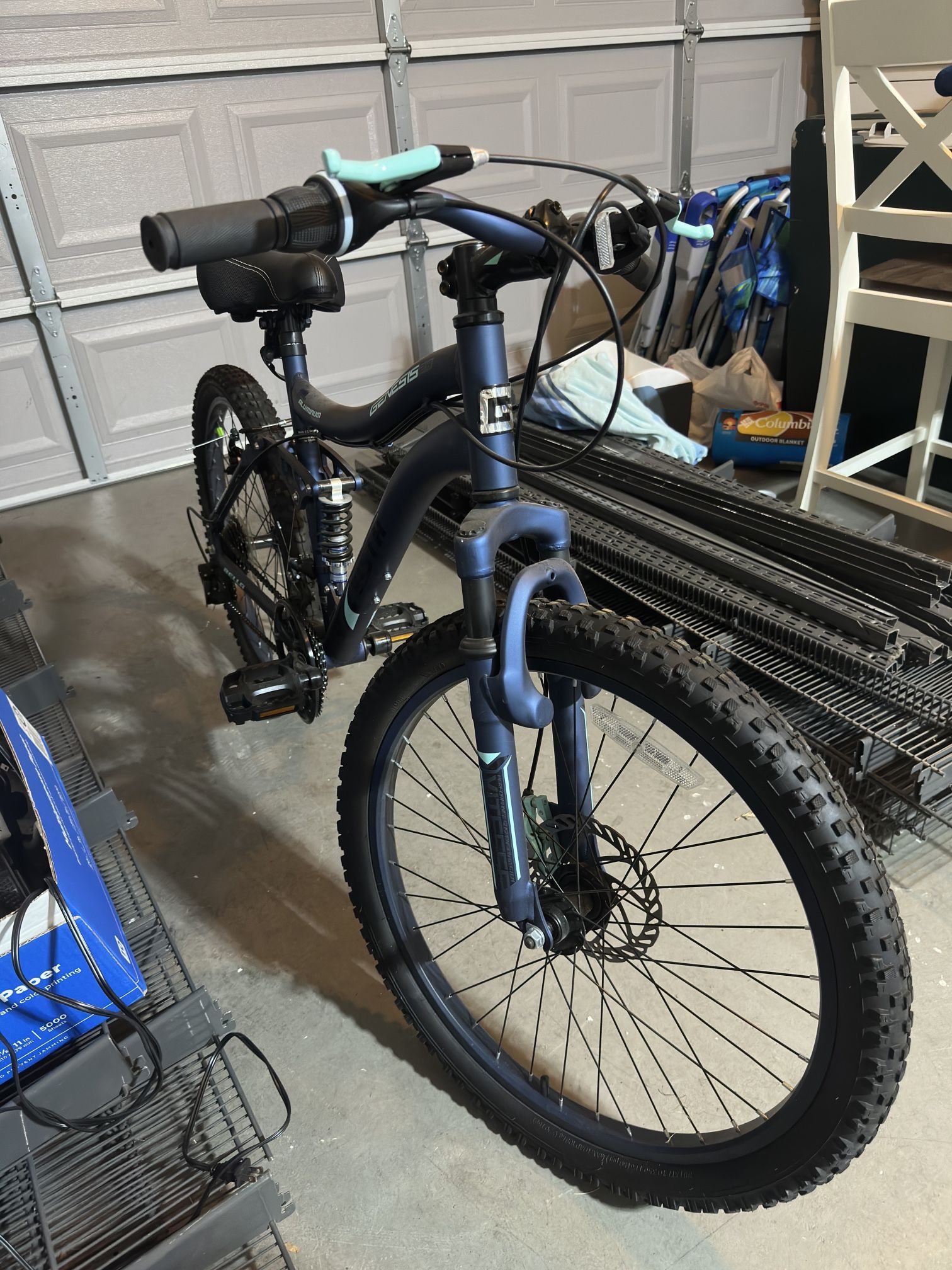 Full Suspension mountain bike