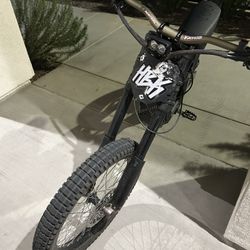 2024 surron lbx(LOW MILES)