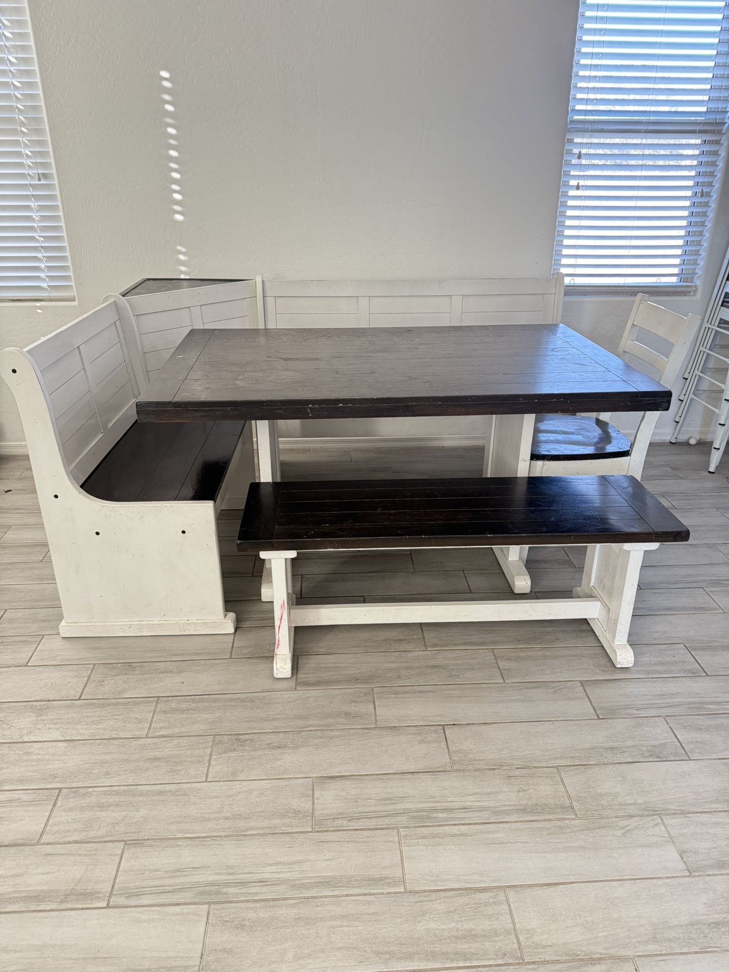 RANCH STYLE DINING TABLE