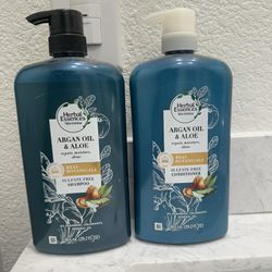 Herbal Essences bio:renew Argan Oil and Aloe Sulfate-Free  Shampoo and Conditioner  