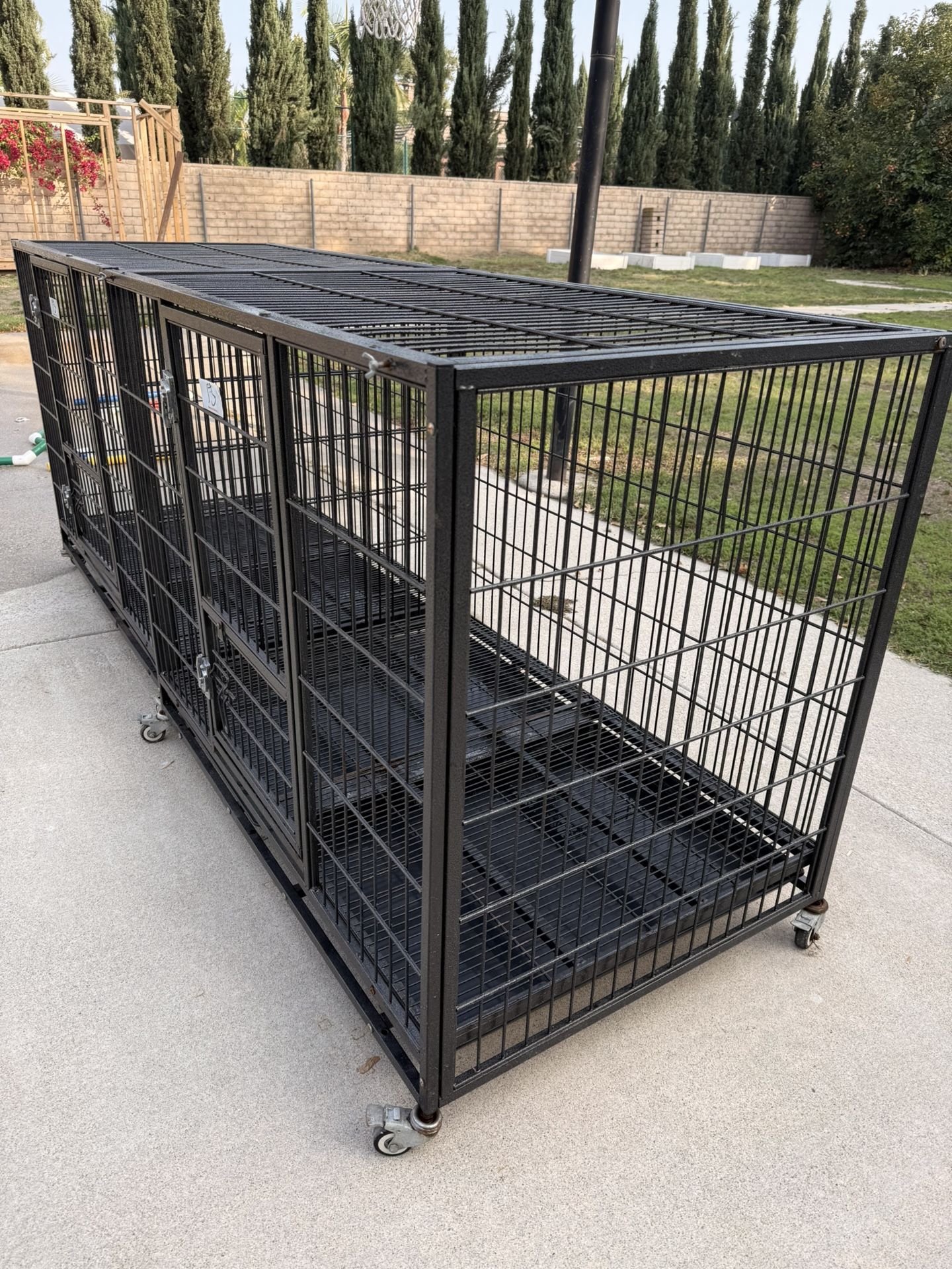 Dog Crate . Pet Crate . Cages . Cage . Pet Crates . Frenchie Toy . Dachshund Toy