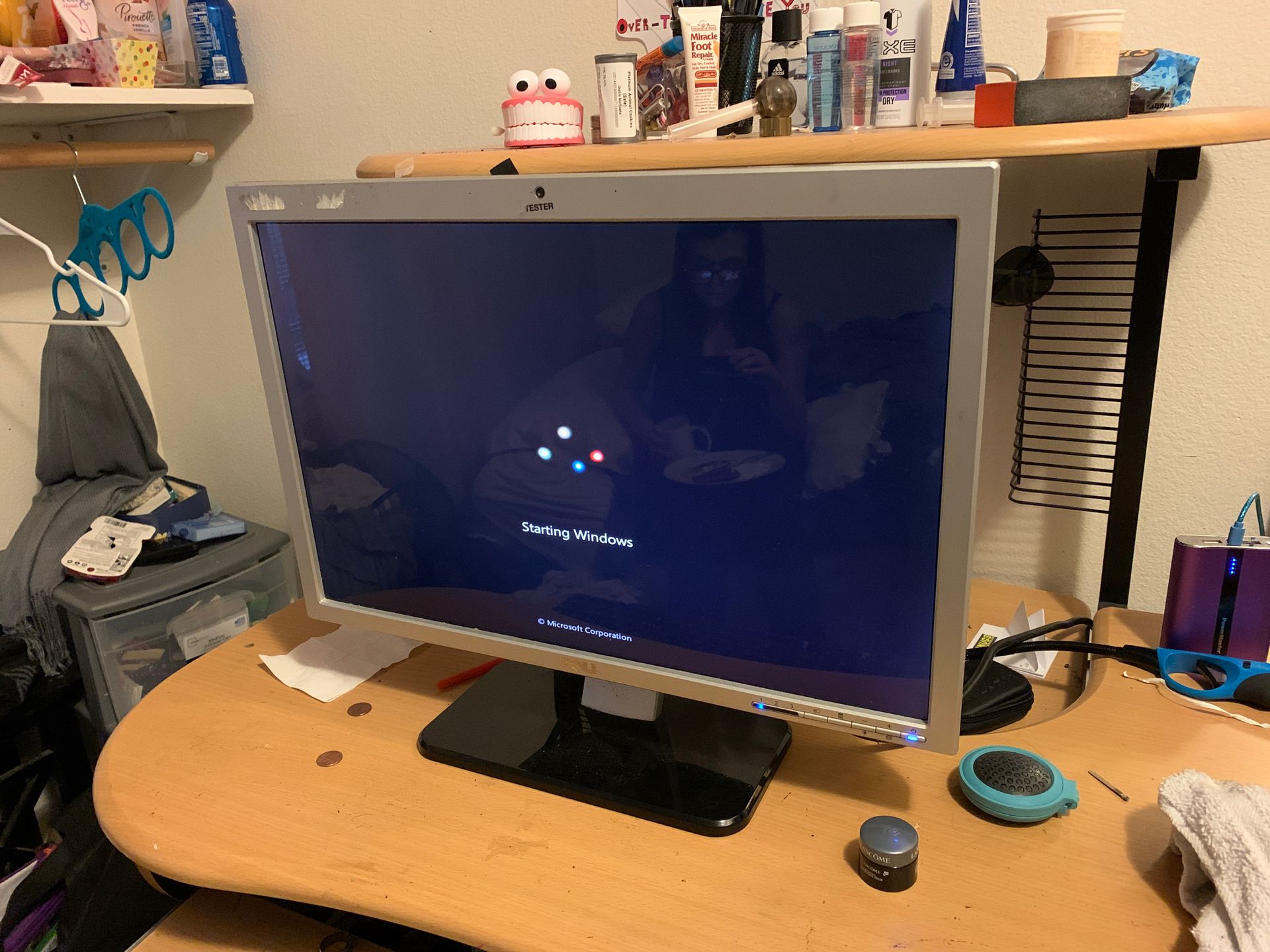 19x12” Dell computer monitor