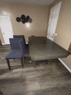 Dining room table