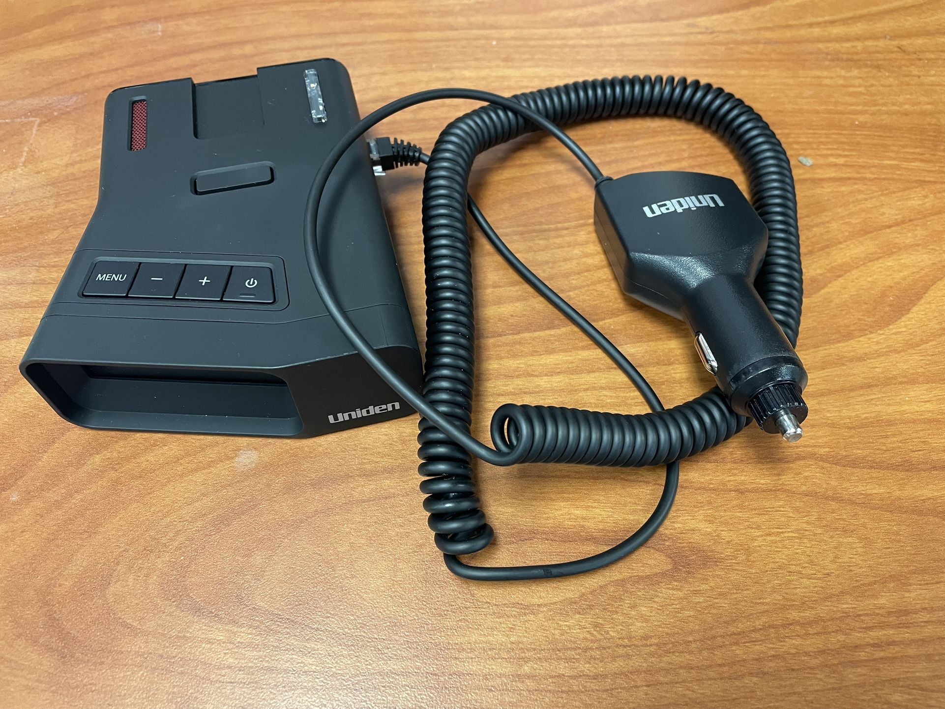Uniden R7 Extreme Long Range Radar Detector with GPS & Threat Detection