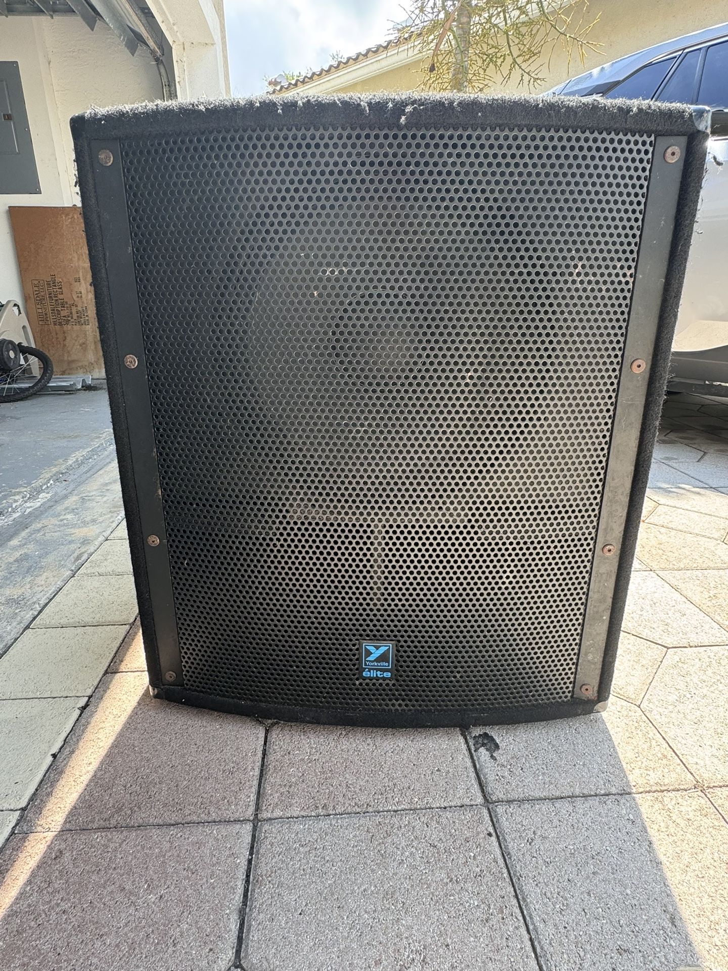 Yorkville Elite LS801P Powered 18 Inch Subwoofer