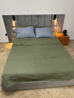 Modern Gray Queen Platform Bed Frame with LED Reading Lights & Built-In USB/Power