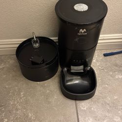 Automatic Pet Feeder And Water Fountain 