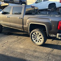Parting Out 15 Sierra 1500 Crew Short Bed GMC 4x4 Lifted OEM Parts 22” Wheels 