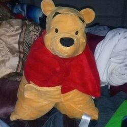 Walt Disney Winnie the Pooh Folding Pillow Pet Pal 