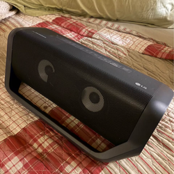 XBOOM Go P7 Portable Speaker