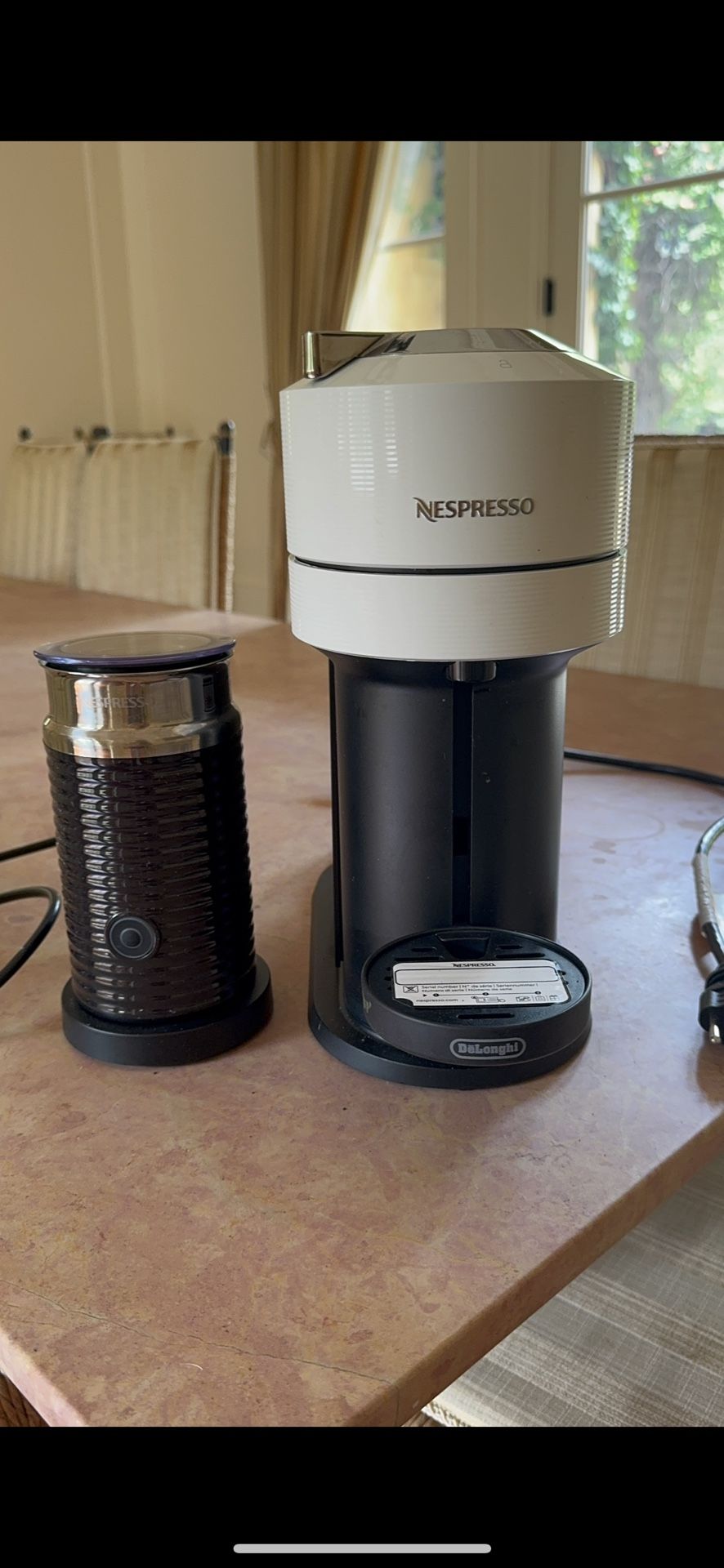 ✅ Nespresso vertuo + milk frother