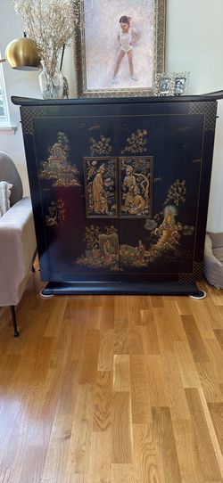 Chinoiserie Vintage TV + record player cabinet