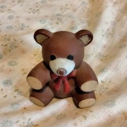 1985 Ross Laboratories squeak bear toy
