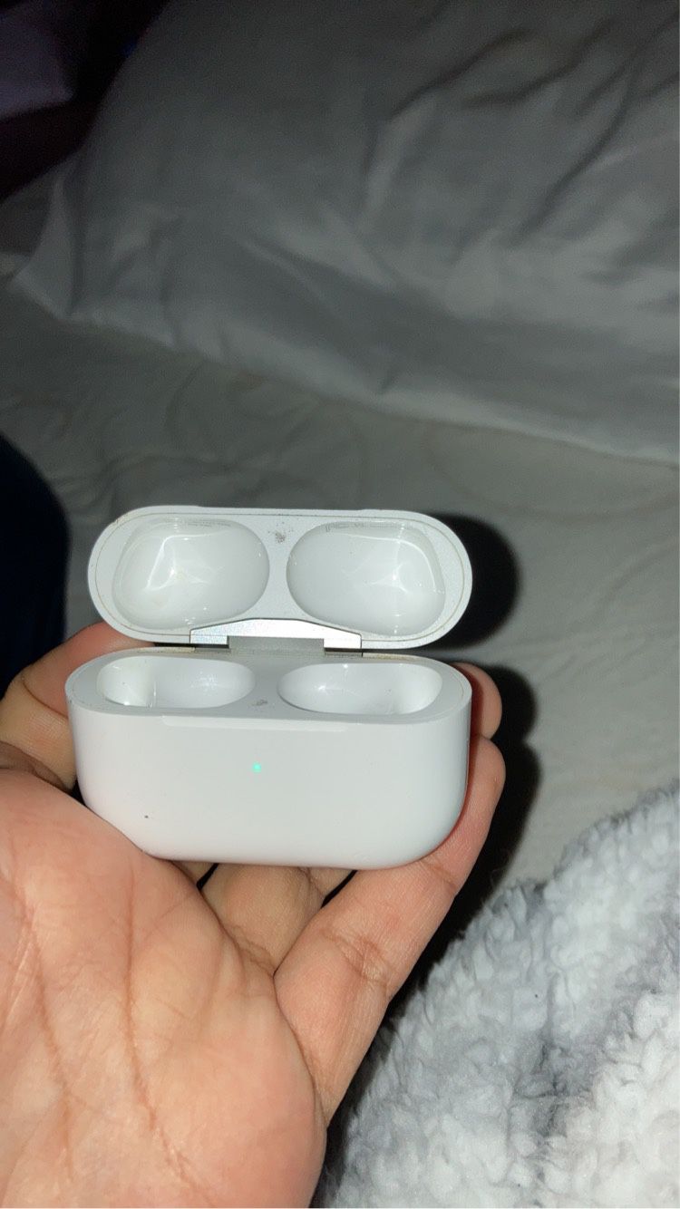 AirPods Pro 1st Gen Charging Case Only