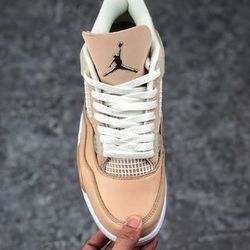 Nike WMNS Air Jordan 4 RetroShimmer