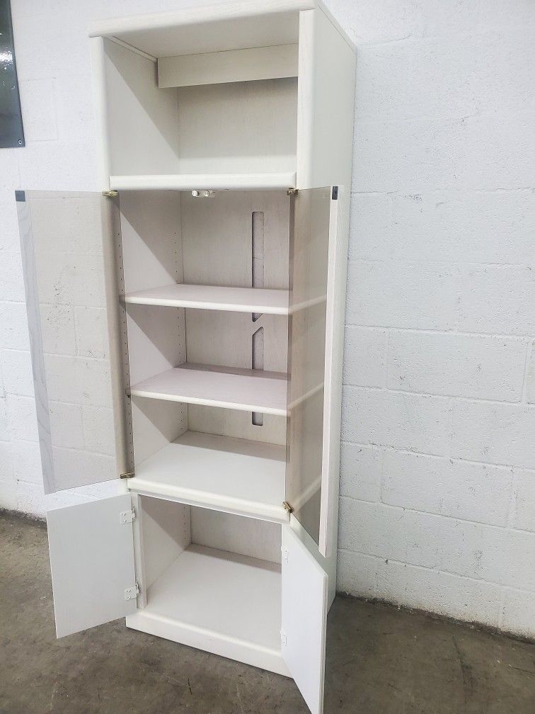 Tall Shelfs Cabinet