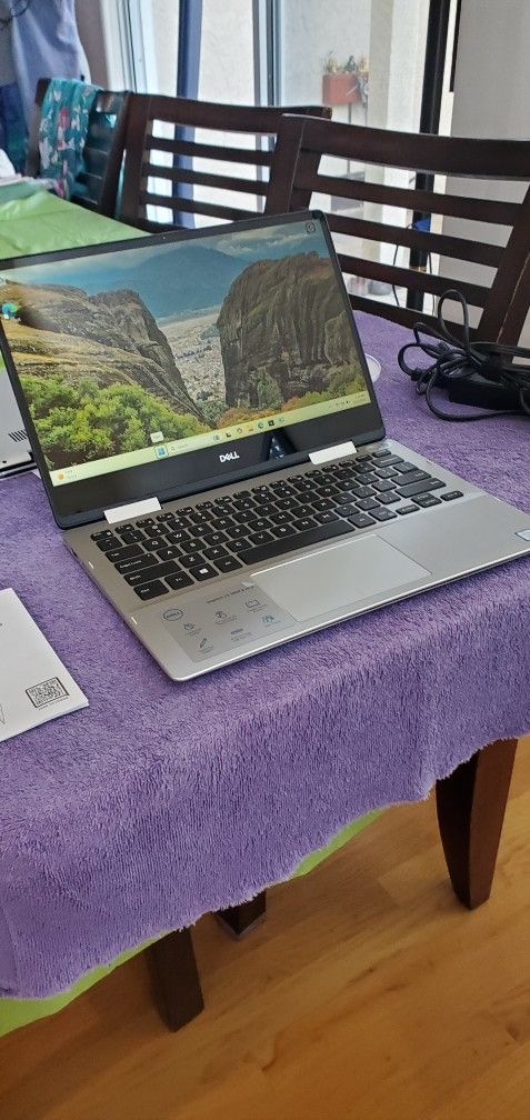 Dell Inspiron 7386 2in1 13.5in Touchscreen Windows 11 Laptop