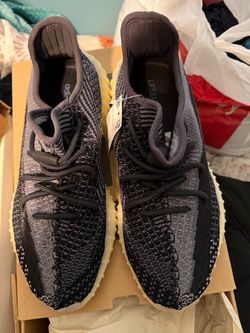 Yeezy carbon size 10 $180