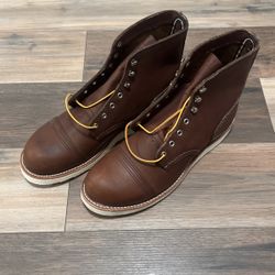 Red Wing Boots - Size 9.5 - Heritage Iron Ranger