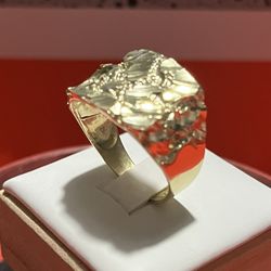 Brand New 10k Gold Nugget Ring