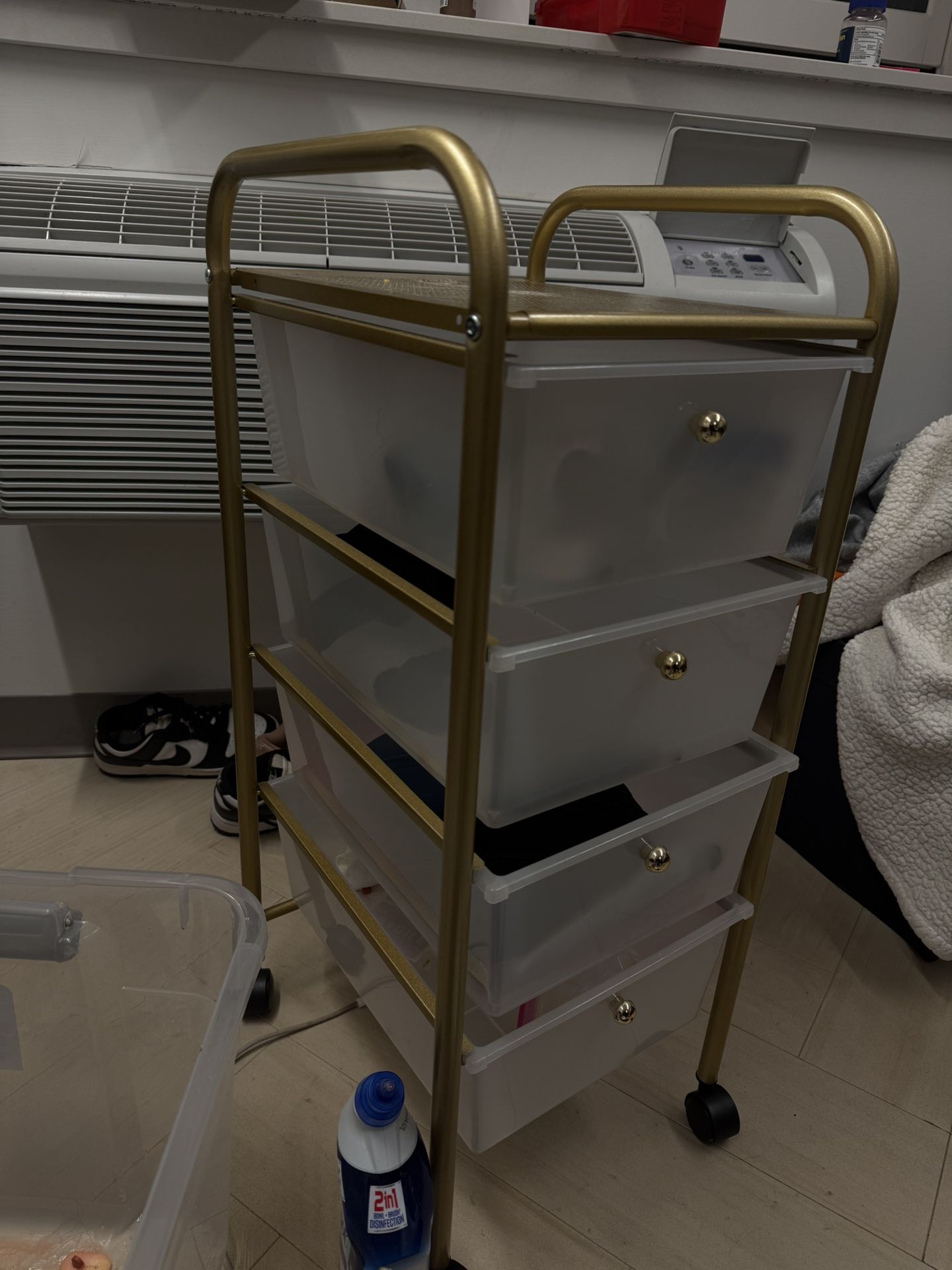 4-tier storage / side table