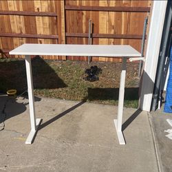 Adjustable Art/work Desks