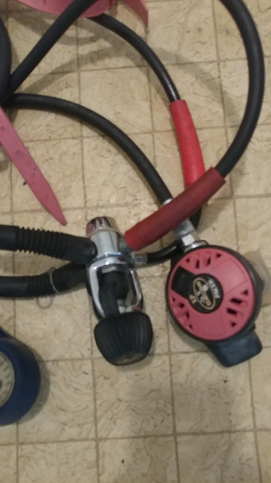 Dacor Pacer scuba first stage , DACOR XP pink regulater, DACOR XP