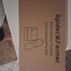 Brand New Spider Farmer Co2 And Humidity Monitor  For Grow Tents