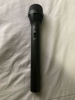 Black Handheld Dynamic Microphone
