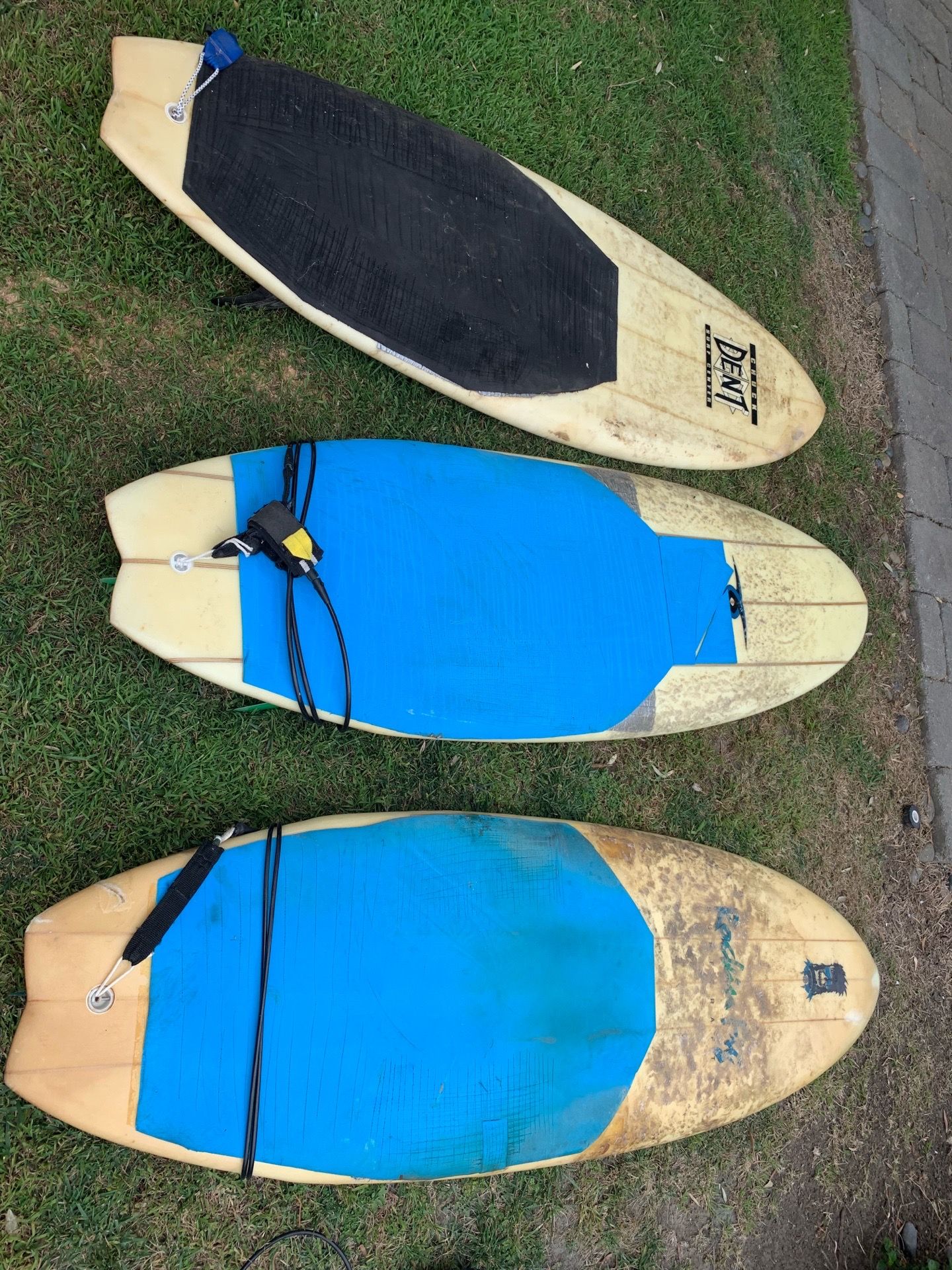 3 Vintage rockin’ fig and chuck dent kneeboards