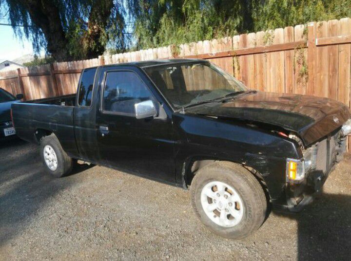 1996 NISSAN HARDBODY PARTING OUT