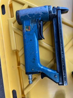 BeA 71/16-401 Light Wire Stapler, 1/4" to 5/8"