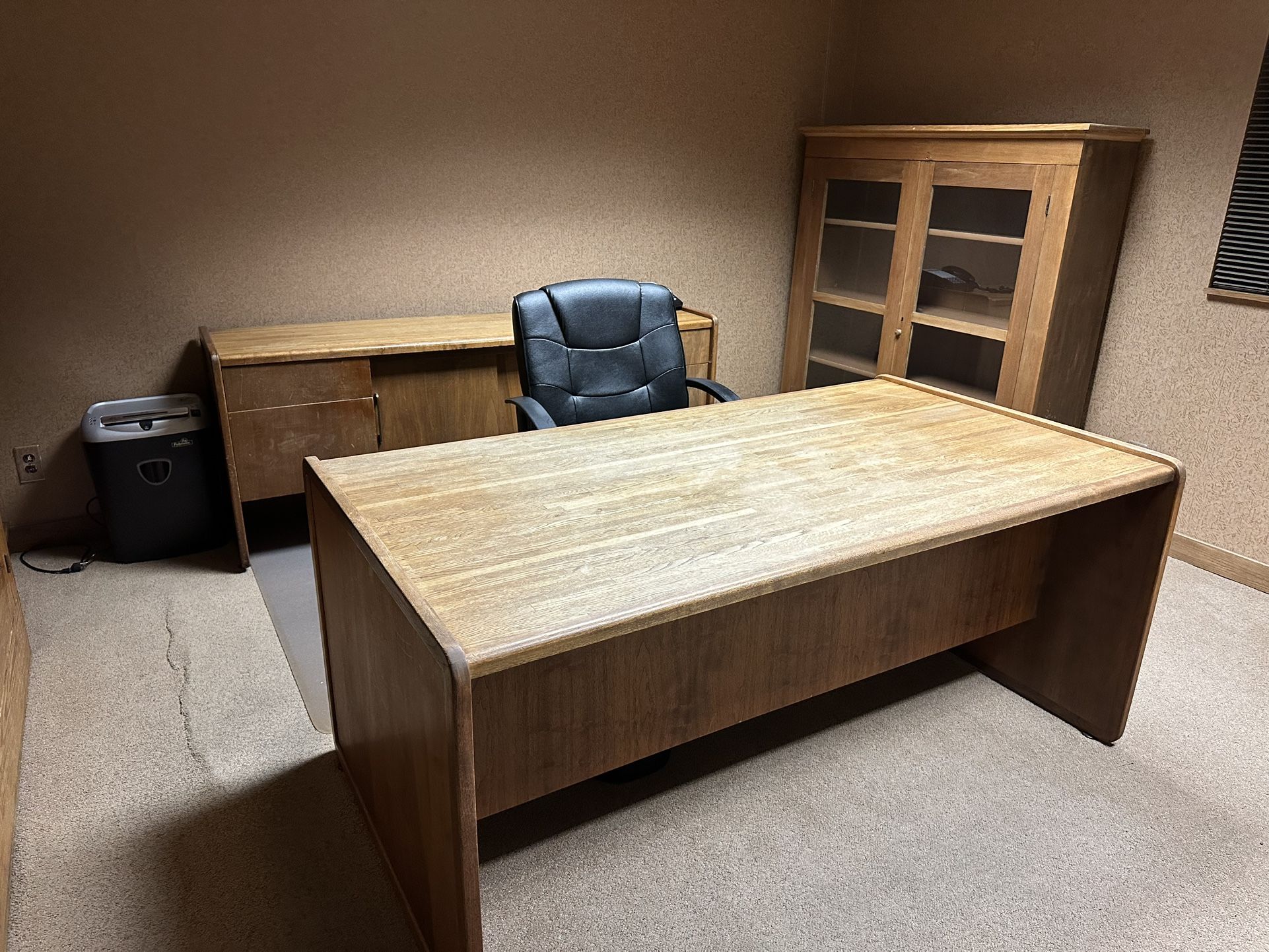 Office Furniture 