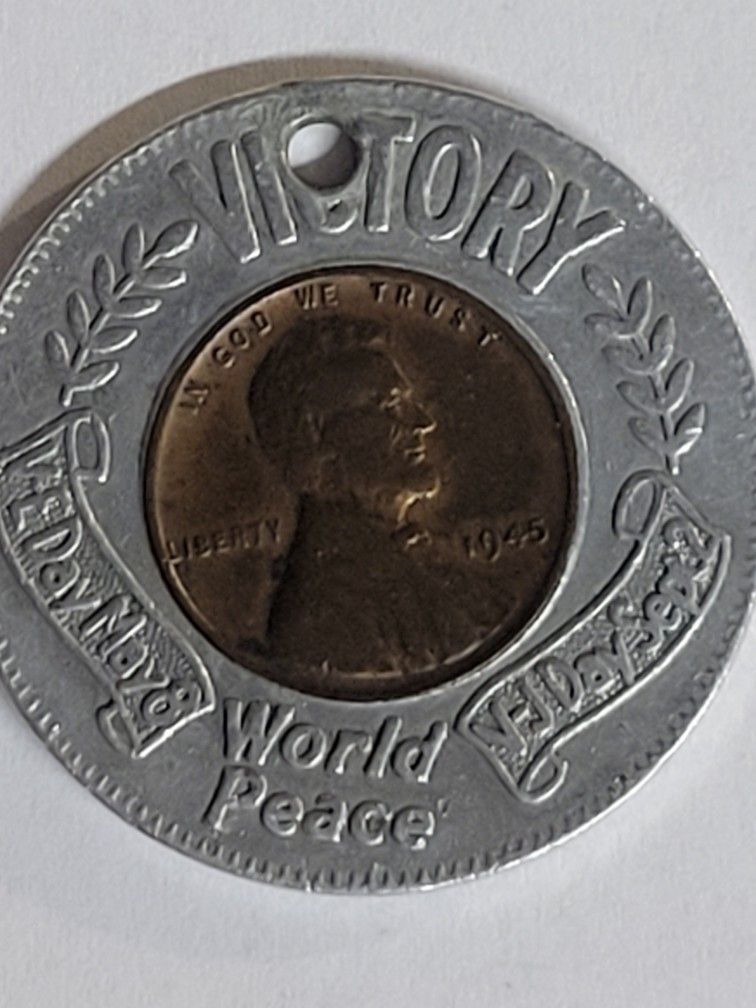 (Lot of 2) Encased Wheat Cents "World Peace / Victory"  & Murcury Dime Bundle 