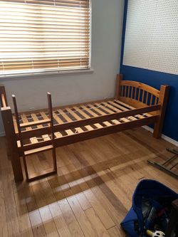 Child’s Bed Drame