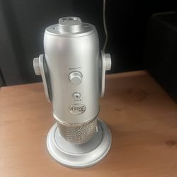 Blue Yet Mic  No Wire Included 