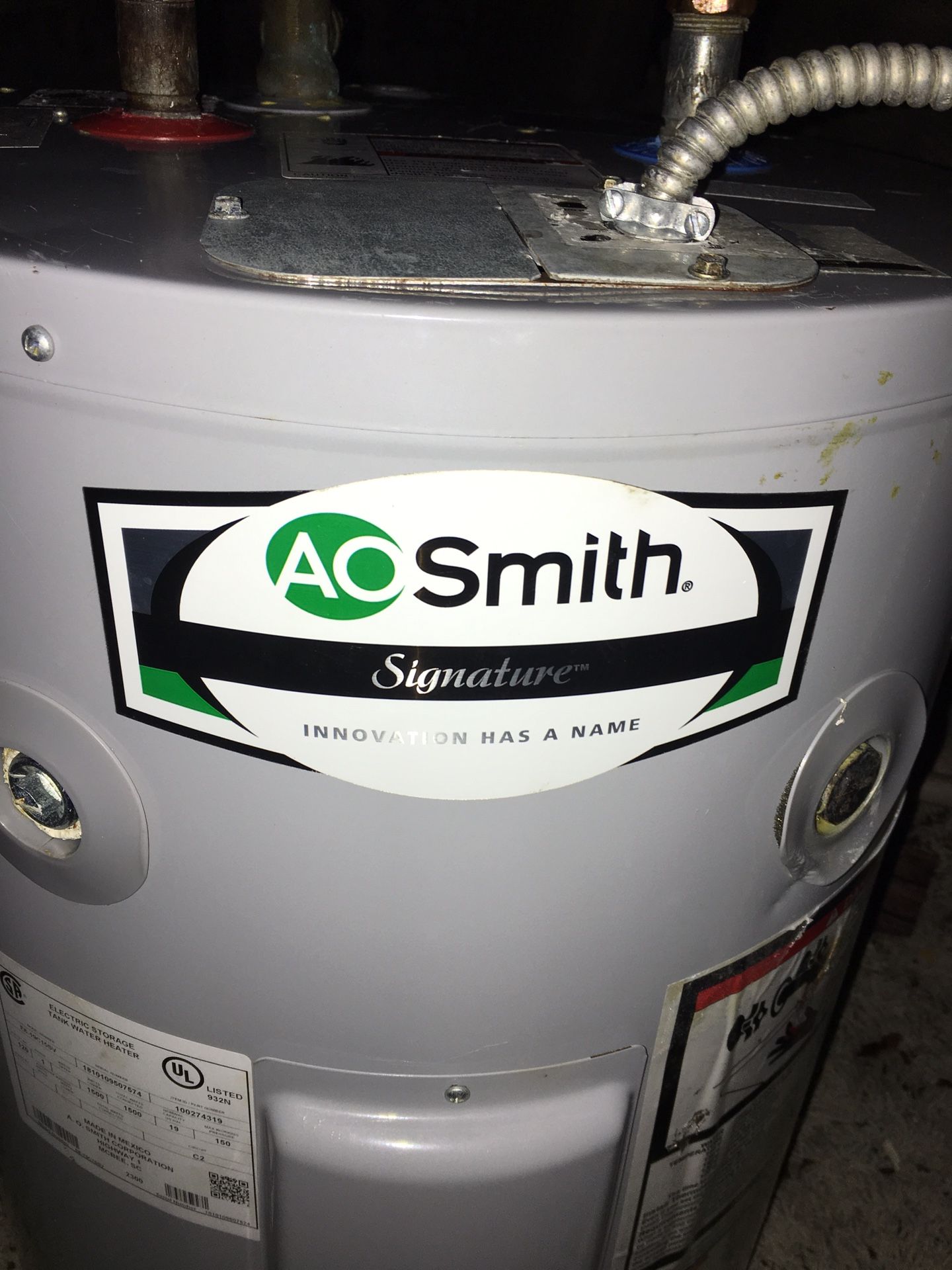 AO Smith 19 gallon electric water heater Model e6-19c15sv for Sale in  Miami, FL - OfferUp