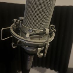 Professional MXL 990 Studio Condenser Mic Bundle - Complete Setup w/ pop filter/ sound wall & cable