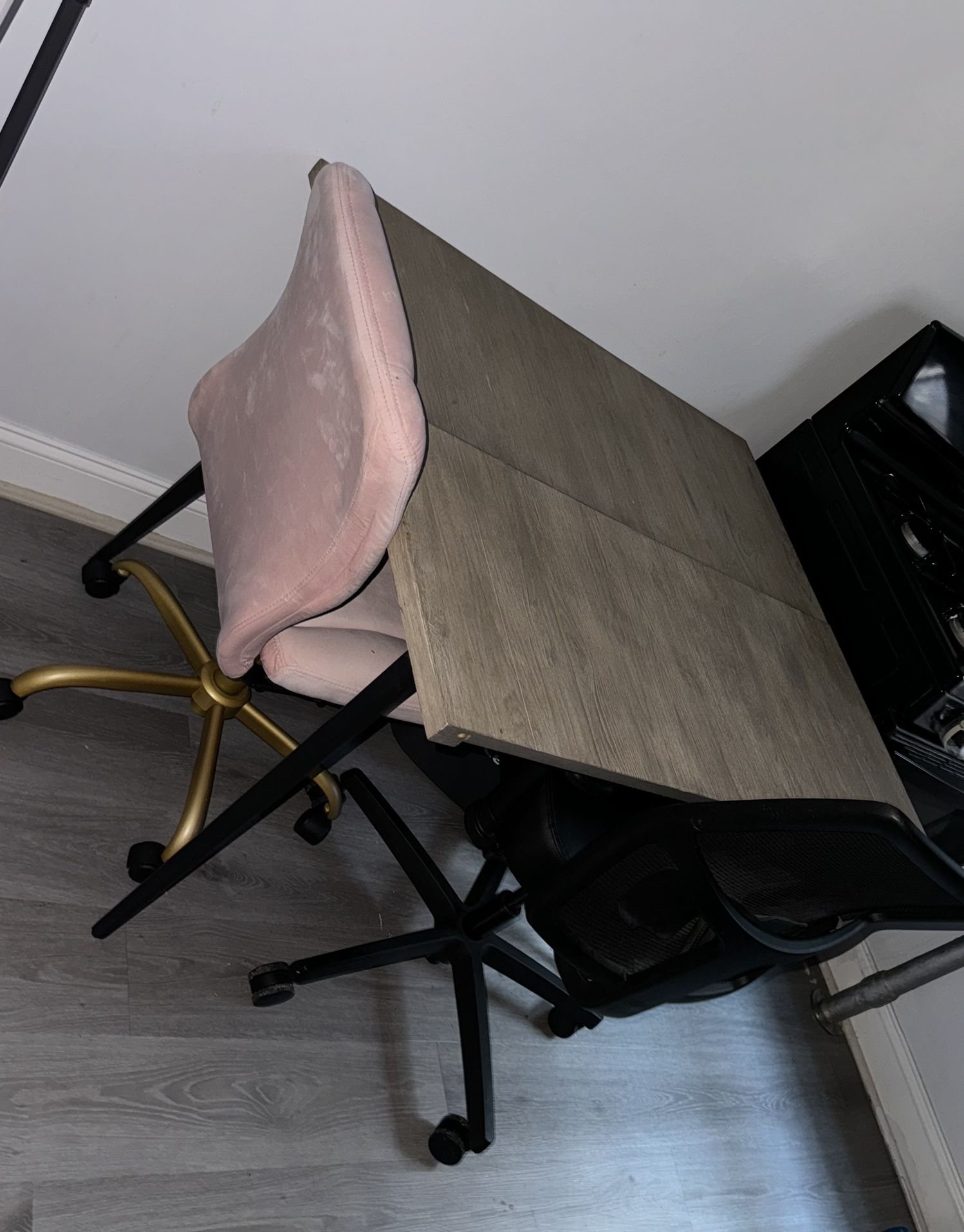 Custom made Grey/Beige Kitchen table/Desk, 2 rolling chairs included.