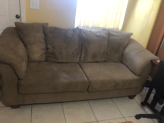 Sofá marrón