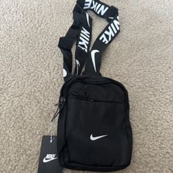 Nike Crossbody Bag, Color: Black, Brand new, with tags 
