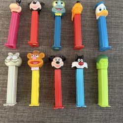 Colllection of 10 Vintage Pez Candy dispensers $15