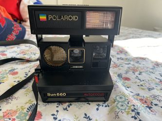 Retro Polaroid Camera 